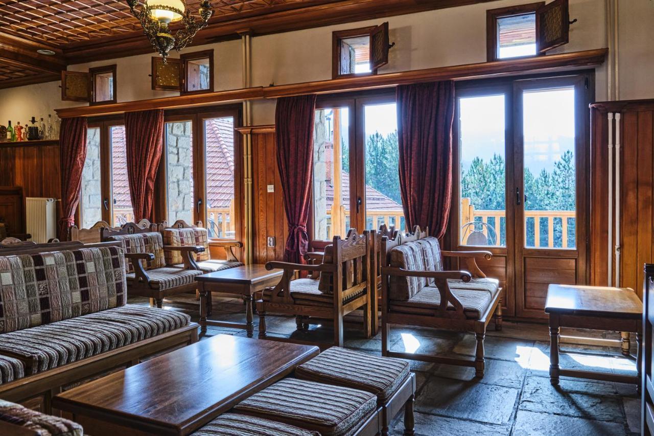Hotel Victoria Metsovo Exterior foto